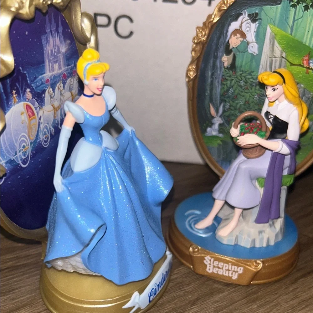 Disney Princess ornament, Set - Cinderella and Sleeping Beauty - Picture 4 of 4